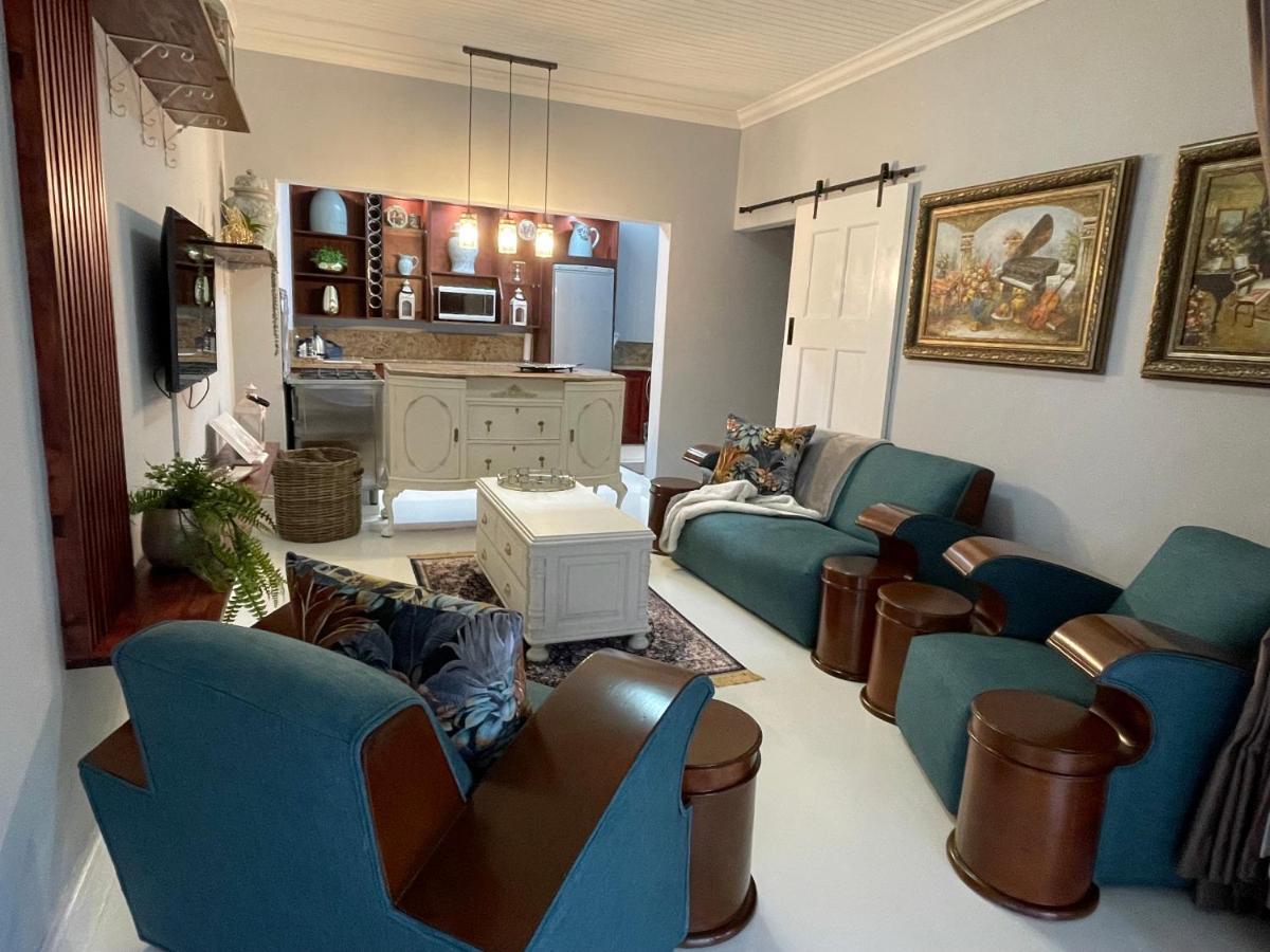 Jelani Guest House 화이트 리버 외부 사진